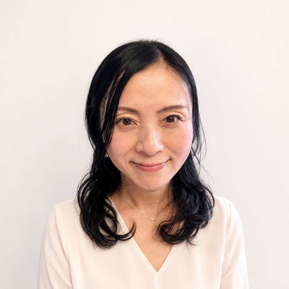 安達悦子先生